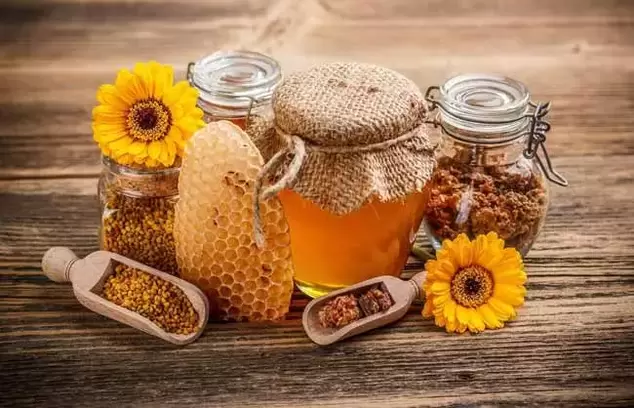 Honey is a useful and tasty remedy that can improve male potency